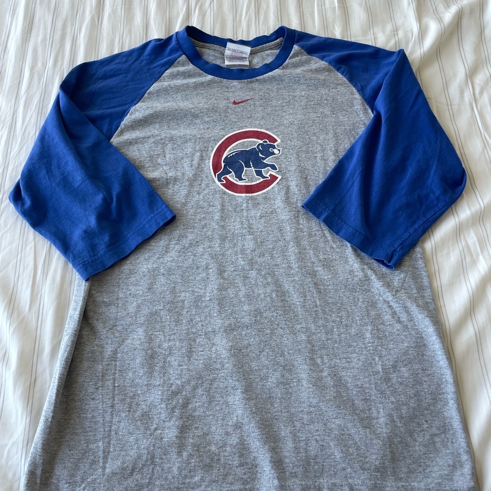 Chicago Cubs Gray and Blue Raglan Tee